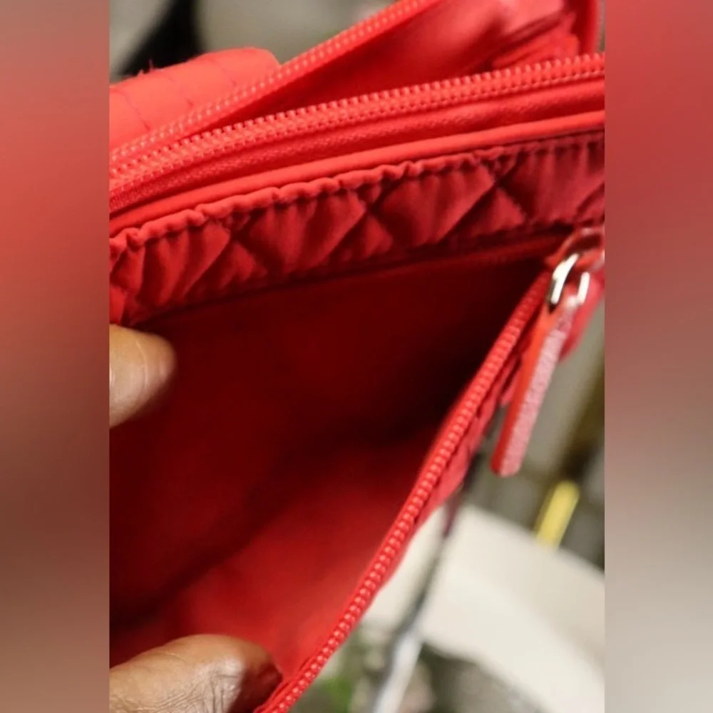 Vera Bradley Red Quilted Zipper Wallet - Picture 6 of 6